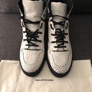 Balenciaga crackle leather size 12